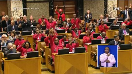 La motion de défiance contre Zuma rejetée par le Parlement