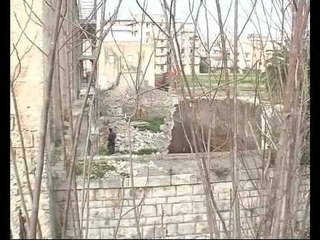 TRANI. Abbatuta la ciminiera  "La Pietra"