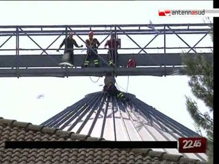 下载视频: TG 28.04.10 Incidente sul lavoro, operaio morto a Cerignola