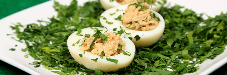 فيديو طريقة عمل البيض المحشي بالتونا