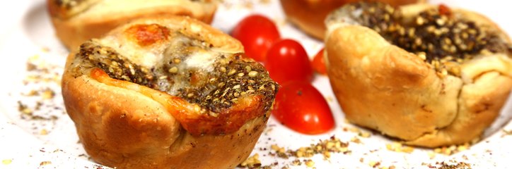 بالفيديو، وصفة كاسات رولز الزعتر