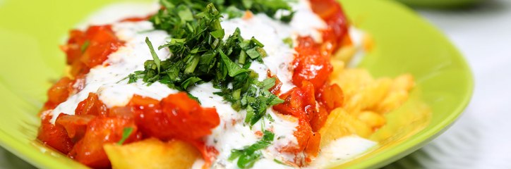 بالفيديو، سلطة البطاطا بالزبادي والطماطم