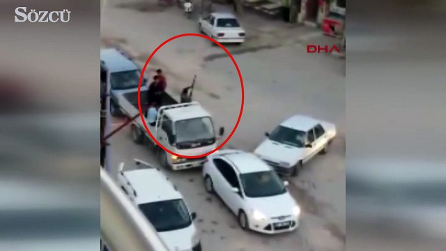 Düğün konvoyunda pompalı tüfekle ateş açan magandalar cep telefonu ile görüntülendi