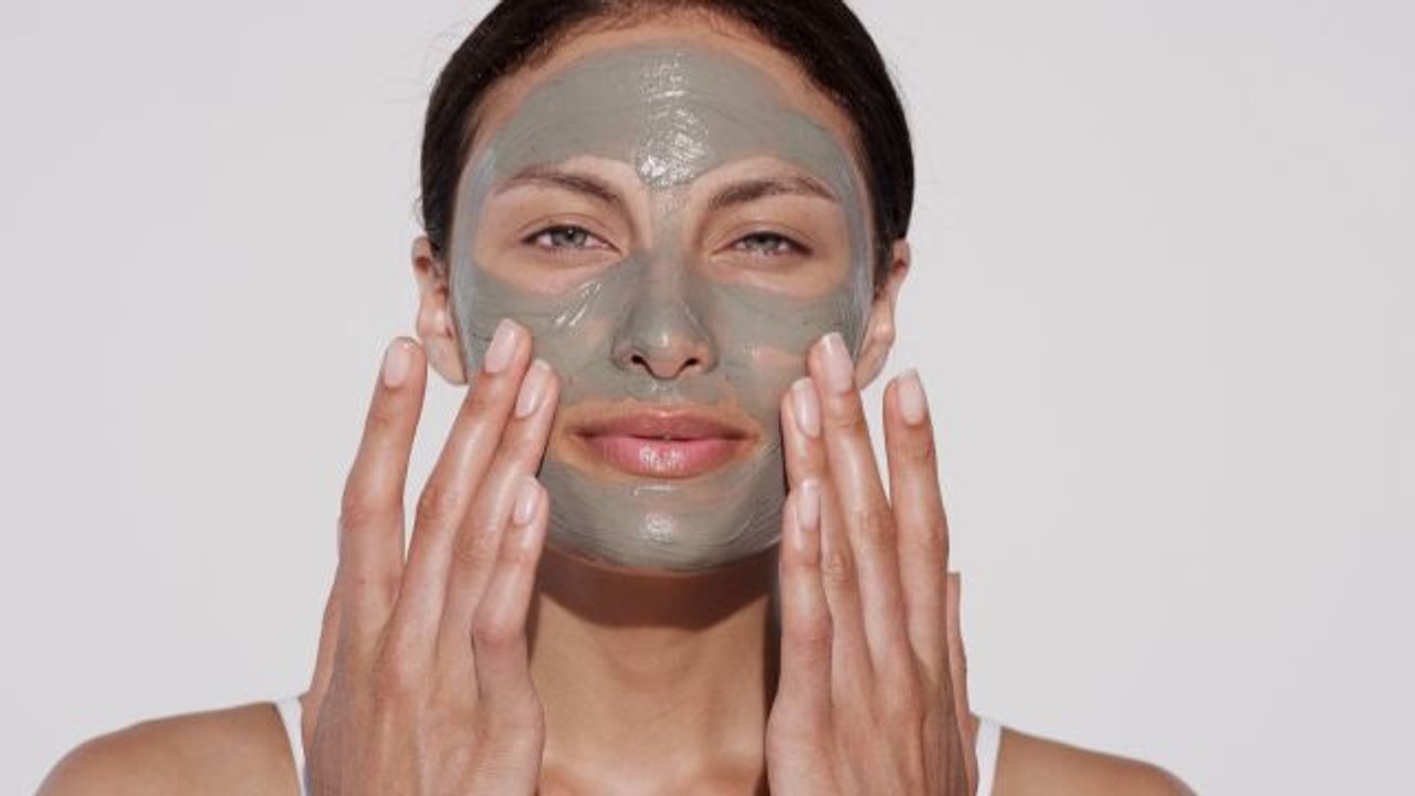 6 Dangerous DIY Beauty Hacks to Avoid