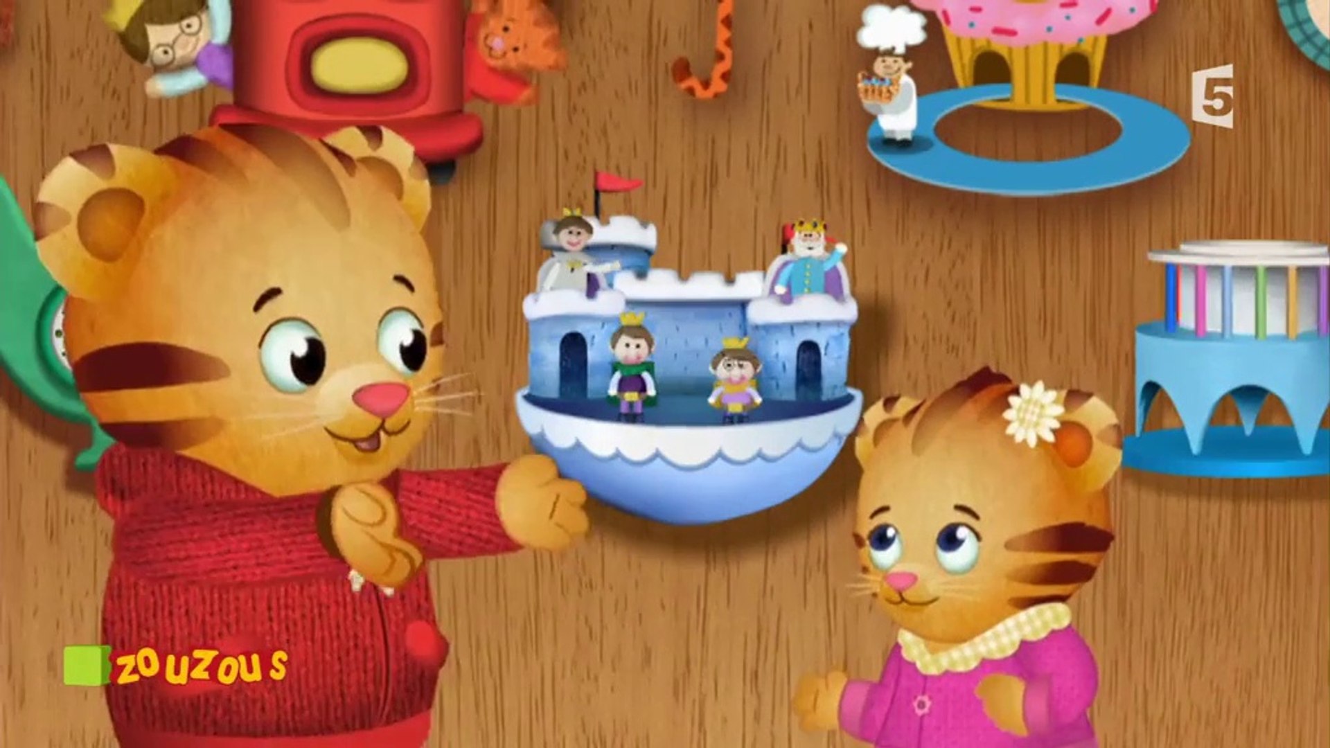 Le Village De Dany L Heure Du Carillon Video Dailymotion