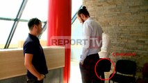 Report TV - Skandali/ Dorëzohen byzylykët Ilir Qafa: Erdhën disa kuti