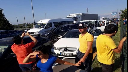 Demirler Arabalara Ok Gibi Saplandı