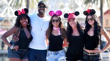 DeMario Jackson Takes Four Co-stars to Disneyland
