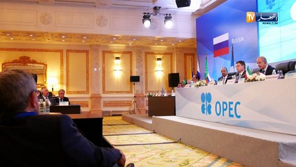 طاقة: أسعار النفط تختتم الأسبوع بإرتفاع عقب إجتماع أوبك بروسيا