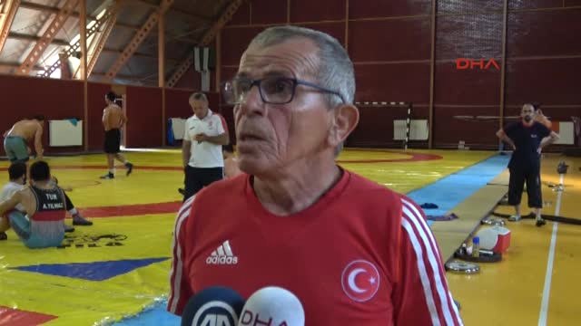 Grekoromen Güreş Milli Takımı, Dünya Şampiyonası'na Bolu'da Hazırlanıyor