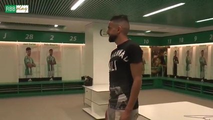 Ryad Boudebouz découvre le Stade du Betis