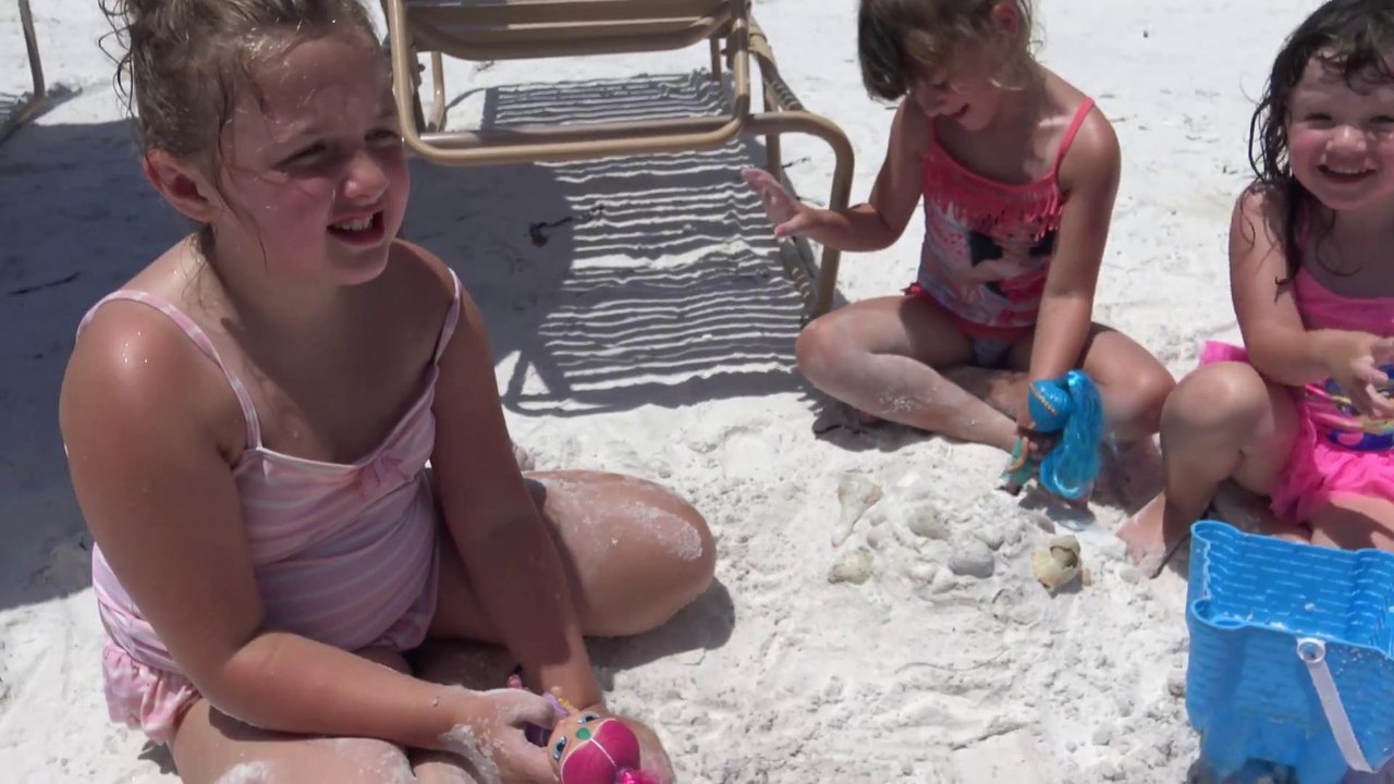 Shimmer e Shine - Passeando e Curtindo a Praia