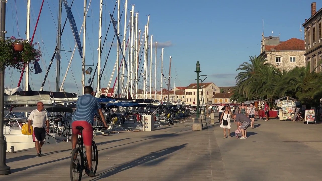 Ljetna panorama otok Hvar