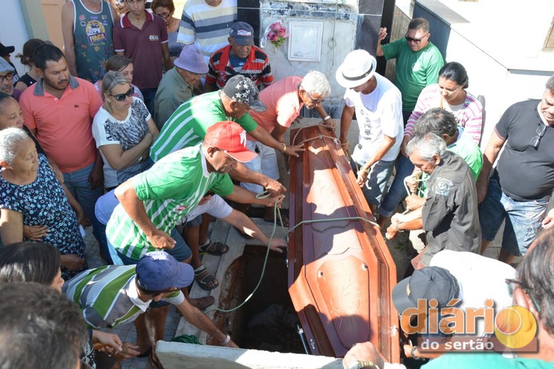 Zé Salú, pai do radialista Abrantes Júnior, é sepultado em Cajazeiras-PB