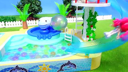 プリキュアアラモード プール❤キュアホイップとキュアカスタードが水風船を割ったらぷよぷよボールプールになっちゃった⭐捕まってるアンパンマンもお助け♪おもちゃ アニメ