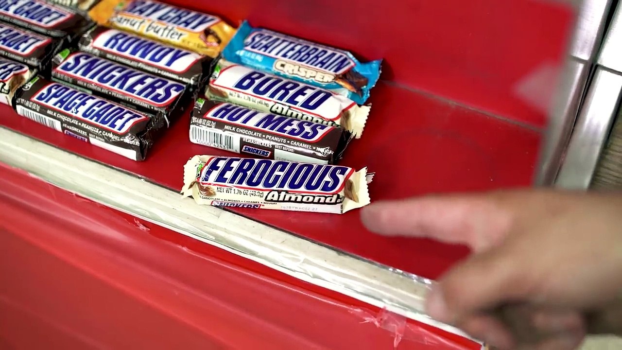 Hunger Showdown | Lele Pons