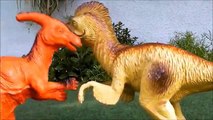 Dinosaur Fight Dinosaurs Battle in Jurassic Park! Dino Toys Battling!