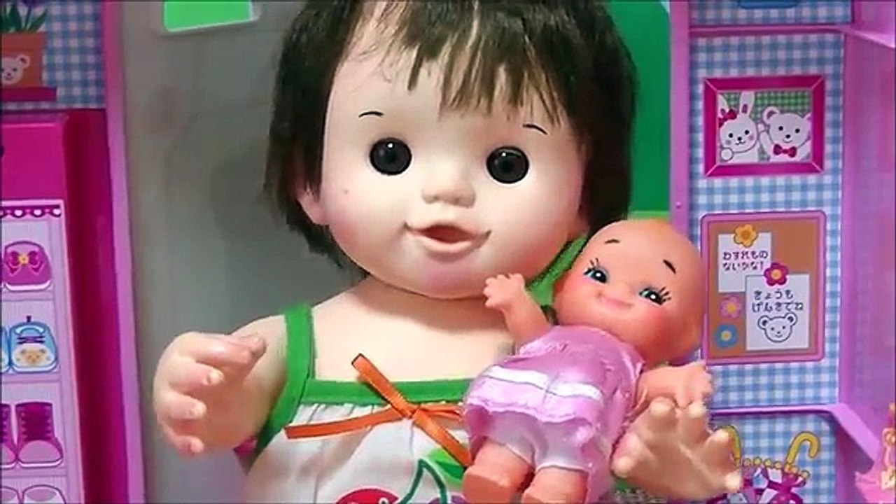メルちゃん 赤ちゃんのお世話でママになる❤ ミルクやうんちのおむつ替え★ ベビーカーでお散歩 熱で病院へ! リカちゃんとお医者さんごっこ ぽぽちゃん おもちゃ アニメ ここなっちゃん