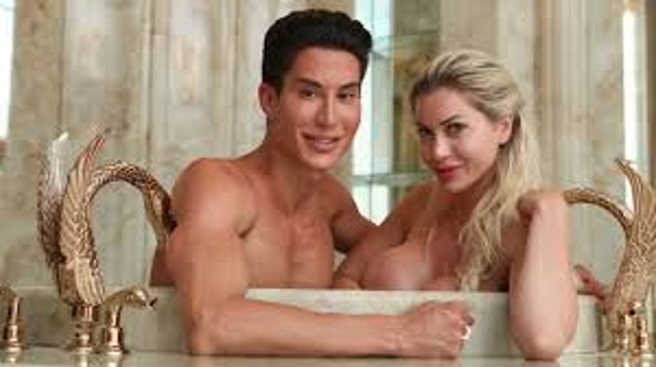 Pixee Fox And Justin Jedlica Are The Real Life Barbie And Ken- HOOKED ON  THE LOO - video Dailymotion