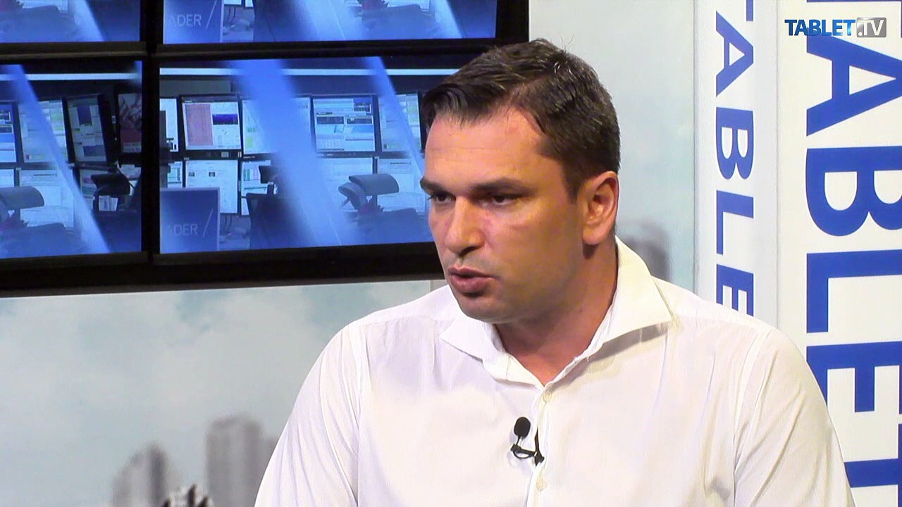 P. BÁLINT: Ceny ropy ostanú v najbližších rokoch nízke, na trhu je prebytok