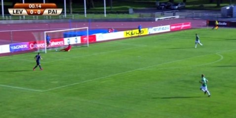 Estonya'da Levadia Tallinn Ekibi, Topa Hiç Dokunmadan Gol Attı