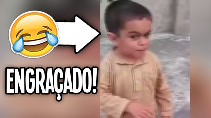 MENINO ENGRAÇADO DANÇANDO !