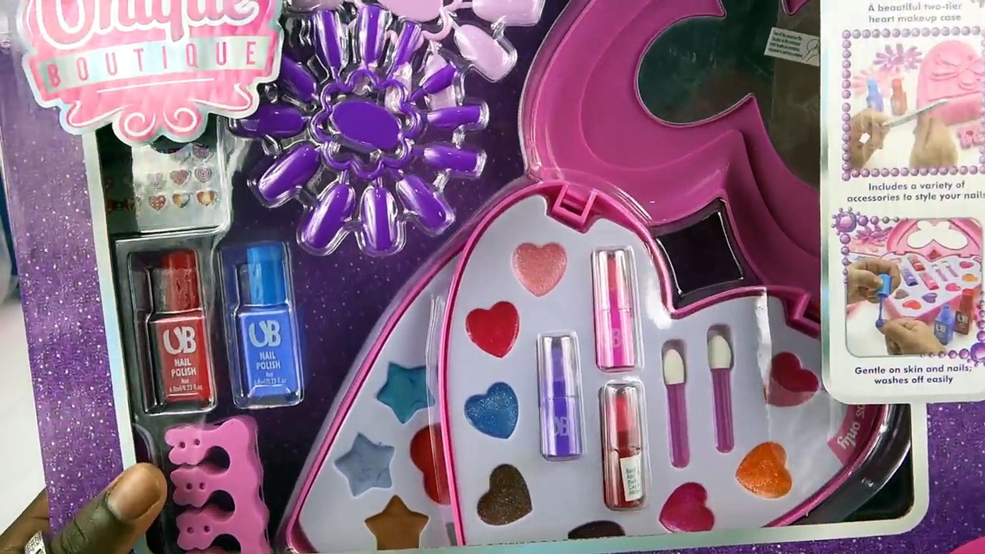 barbie deluxe makeup cosmetic set glitter lip gloss unique boutique