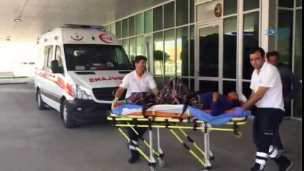 Suriyelileri Taşıyan Kamyonet Takla Attı: Çok Sayıda Yaralı Var