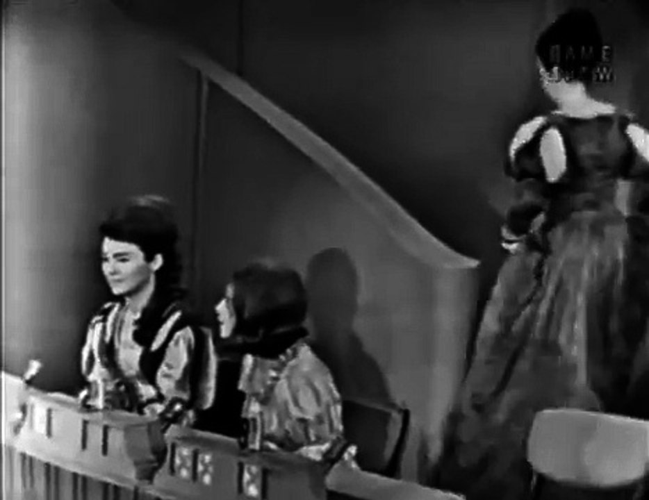 To Tell the Truth Hostess at an Irish castle; PANEL: Jim Nabors (Oct 26, 1964)