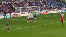 Bruno Alves marca golaço de livre na goleada do Rangers