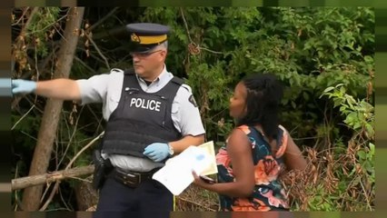 Migrants crossing from US into Canada