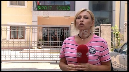 Ora News - Tirana në një ditë gushti
