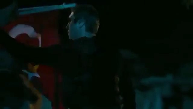 وأخيرا بعد غياب طويل يعود الممثل البطل مراد عالم دار بفيلم قوي وادي الذئاب الوطن التي تدور أحدثه حولة أسبب الأنقلاب الدي وقعة في تركيا