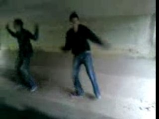 Boomy et vinstonik sous l'pont