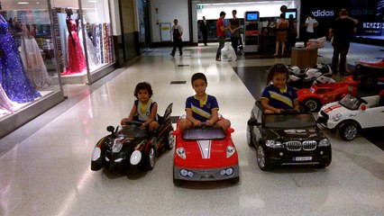 RAPHAELL, THÁBATTA E OSMILTON NOS CARRINHOS ELÉTRICOS DO SHOPPING RECIFE 10-08-2017