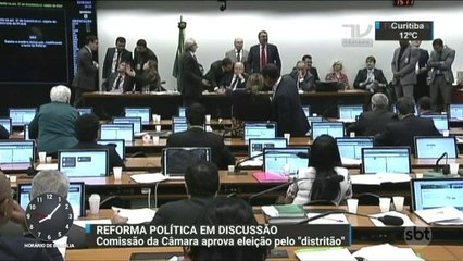 Comissão da Câmara aprova o chamado `Distritão` para eleições