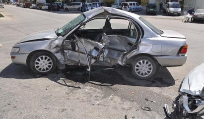 Ankara'da iki otomobil çarpıştı: 1 ölü, 3 yaralı