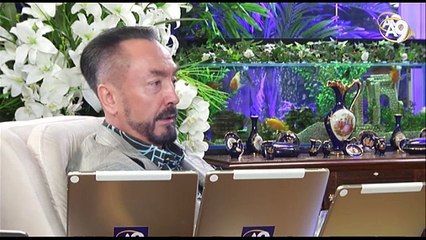 “Adnan Bey etrafınızdaki kadınlarla nasıl arkadaş oluyorsunuz?”