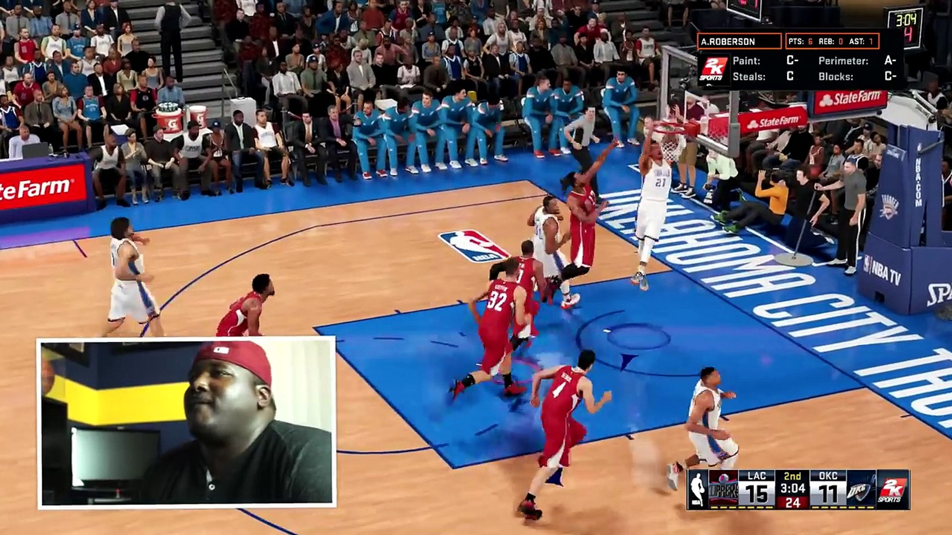 ⁣Quinton Aaron of The Blind Side VS. Verne Troyer playing NBA 2K PWNED!