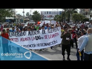 Otra marcha en Chilpancingo por caso de Ayotzinapa