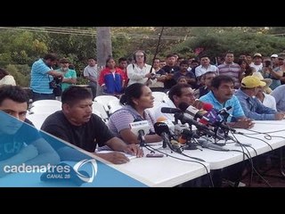 Padres de normailistas no aceptaran las muertes de sus hijo