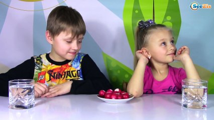 Челлендж! Попробуй не заплачь! Умываемся слезами! Видео для детей