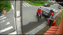 Professora tem moto roubada dentro de escola, na Serra