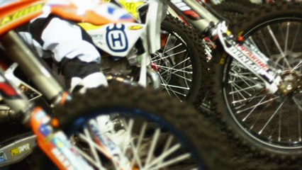 The Obstacles - The Water Crossing - Part 1 - EnduroCross