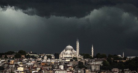 Sıcaktan Boğulan İstanbul'a Yağmurun Yağacağı Gün Belli Oldu