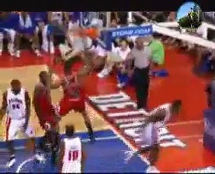 Tyrus Thomas the best Dunks and block 2006-07 by Grdge