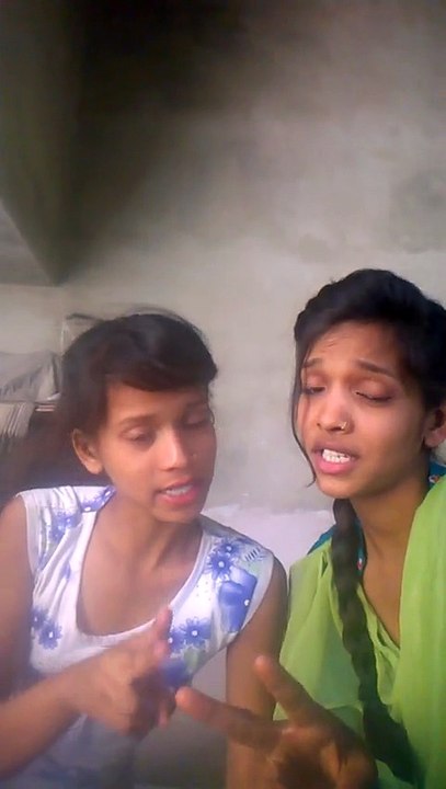 Sexy girl tells something v we ry sexy