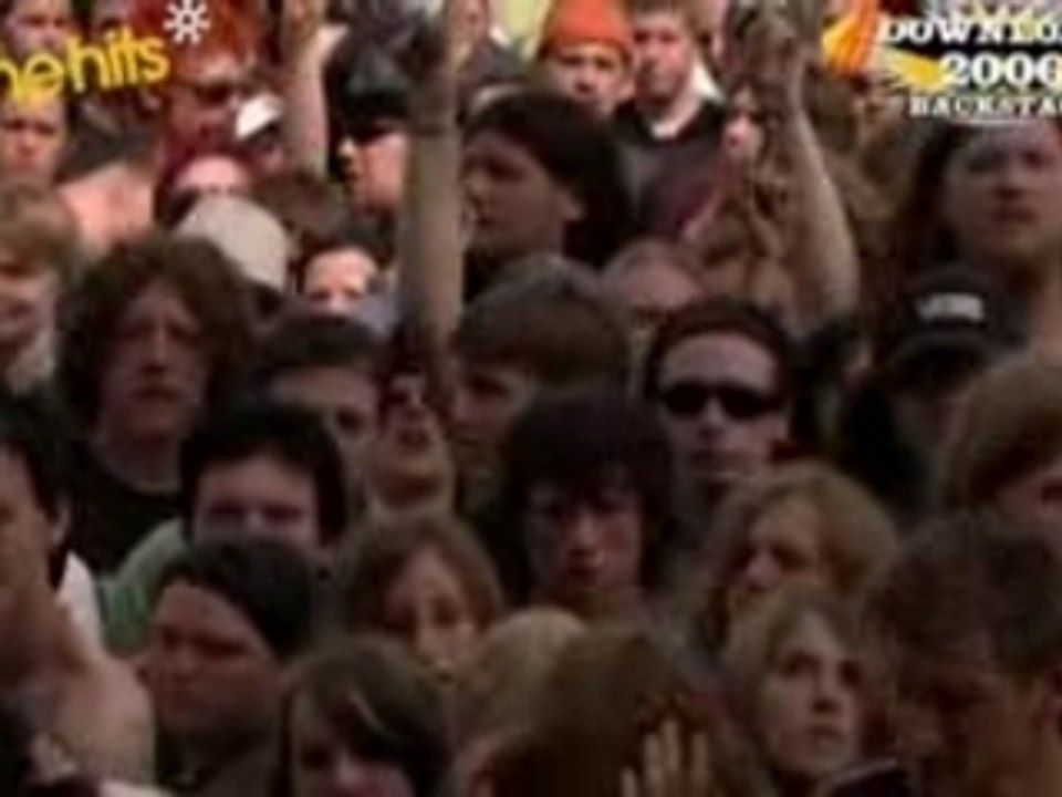 Lacuna coil enjoy the silence