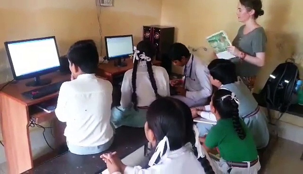 Teach in Schools - Volunteer in India Work with Children - iSpiice Reviews.