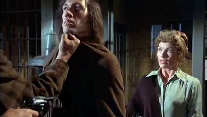 Kung Fu: Caine Defends Himself Against 5 men